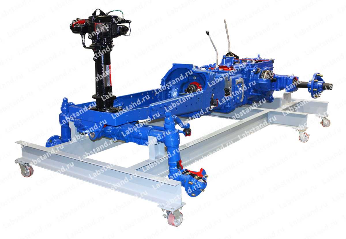 01.06.04.01 Демонстрационный макет «Шасси колесного трактора в разрезе»