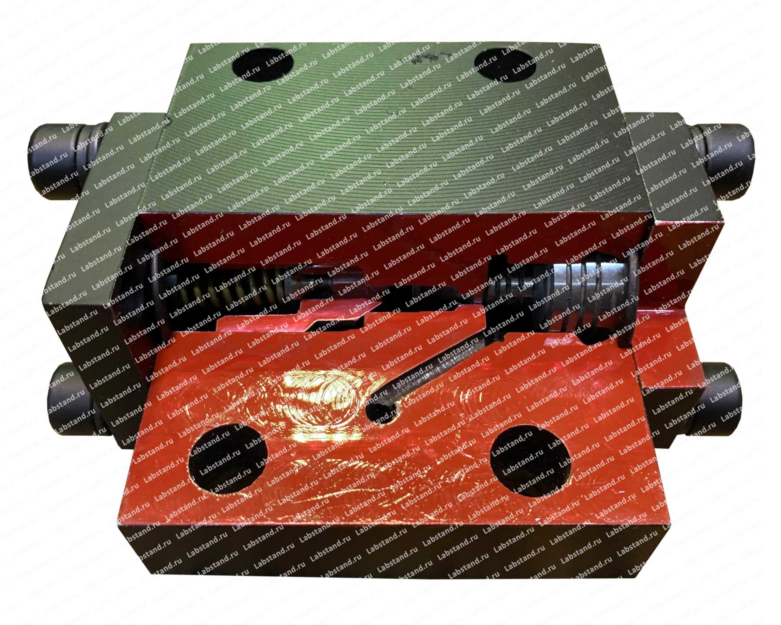 Разрезная модель гидрозамка стыкового монтажа